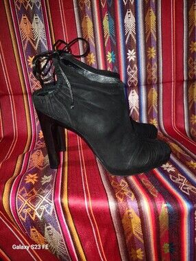 Gucci Late Tom Ford Era Black Suede Ruched Platform Heels Size 9